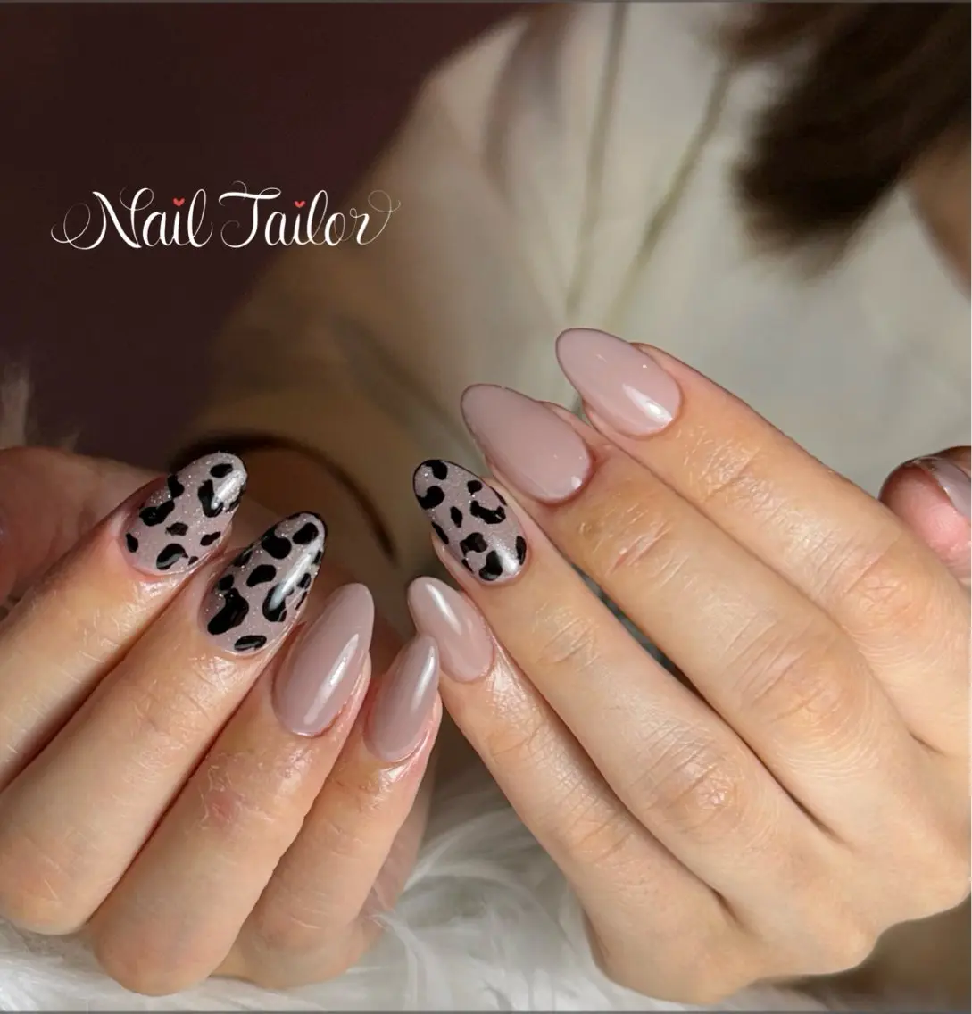 ネイル アニマル柄 アートネイル 長さ出し フラッシュネイル ラメ(グリッター) NailTailor ネイルテイラーのネイルデザイン