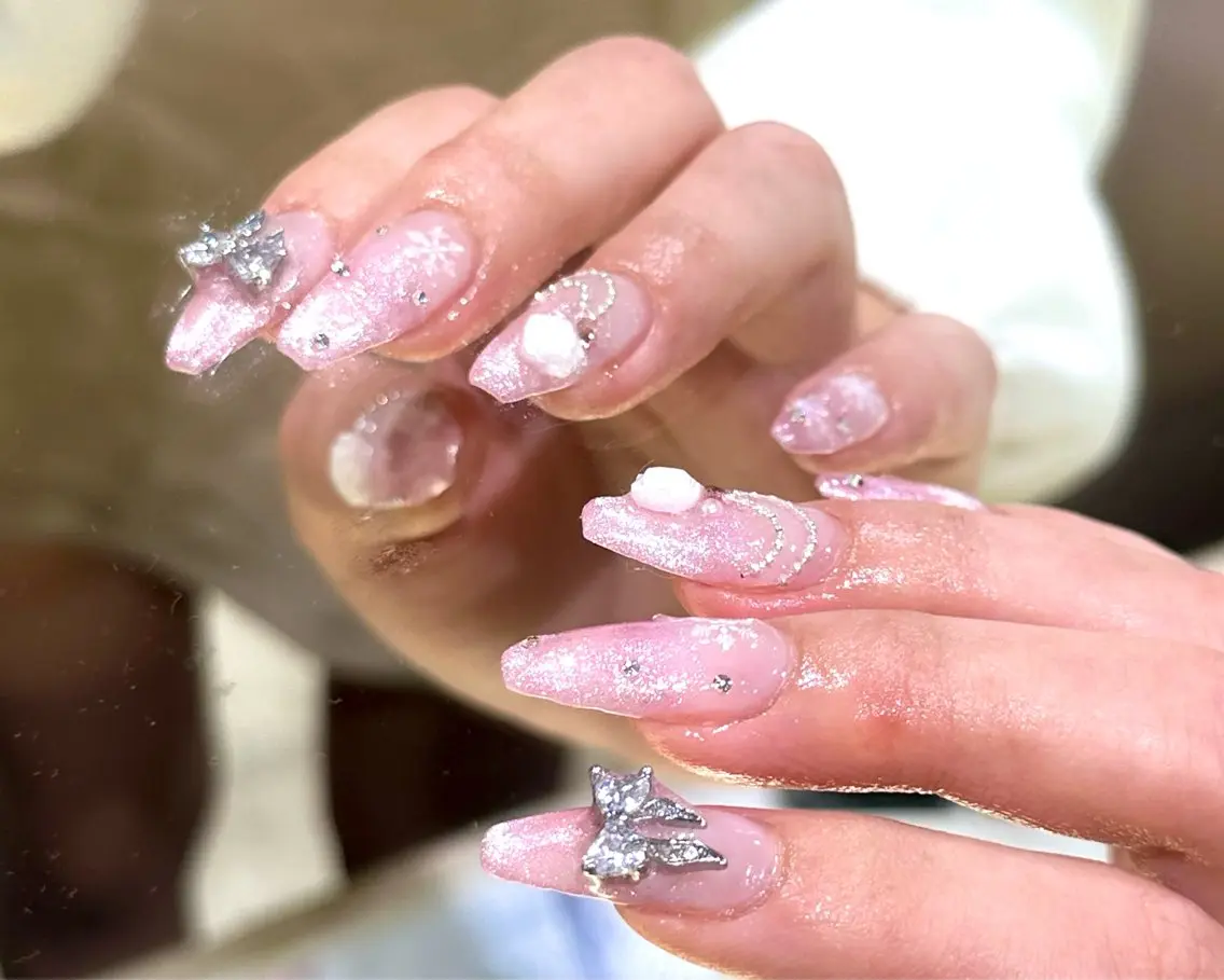 ネイル リボン kano🫧 指名No.1💫のネイルデザイン