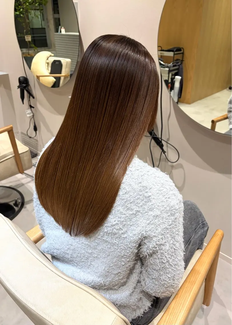 セミロング 縮毛矯正 透明感カラーが得意✨ arakawayuaのヘアスタイル