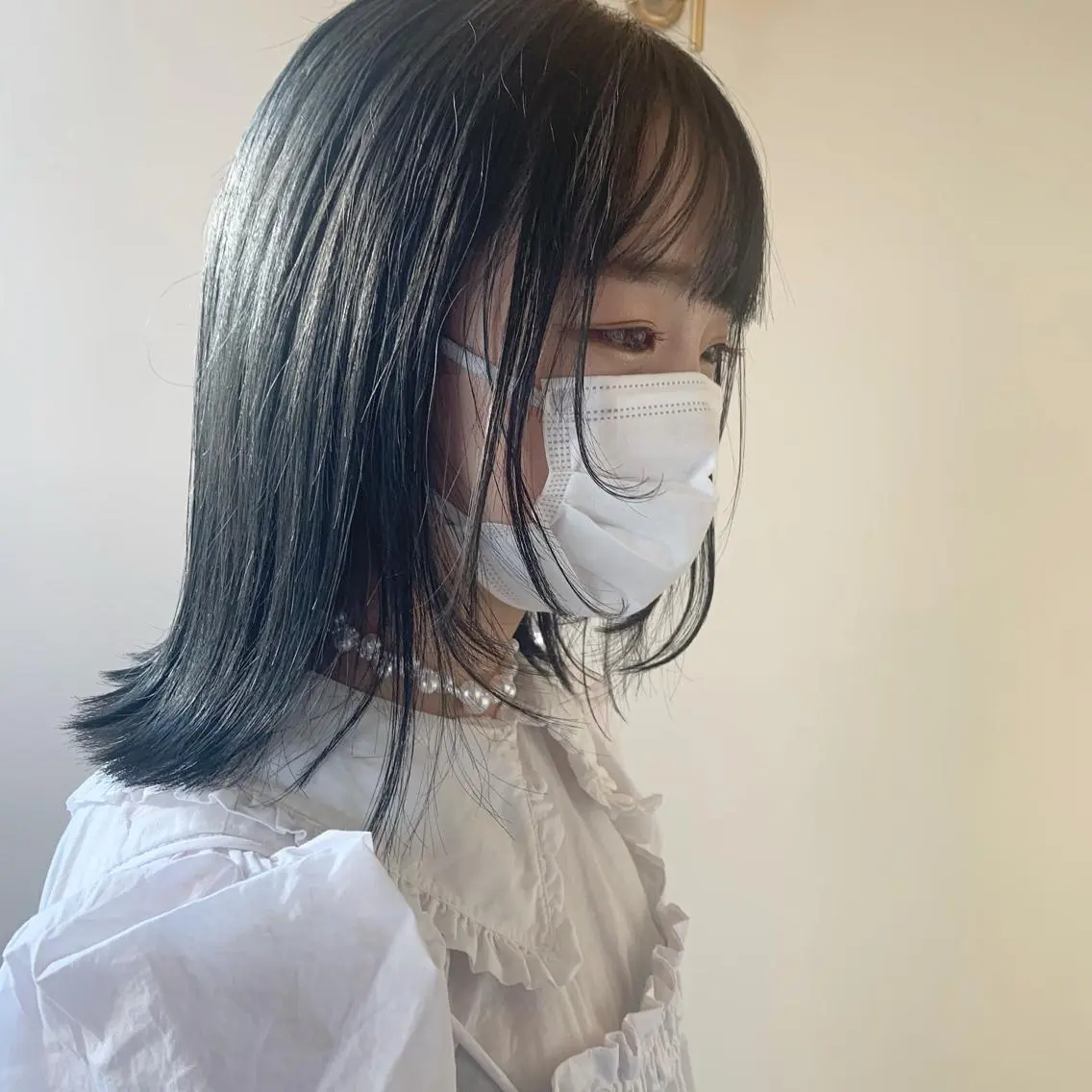 セミロング カラー 本間 結衣のヘアスタイル