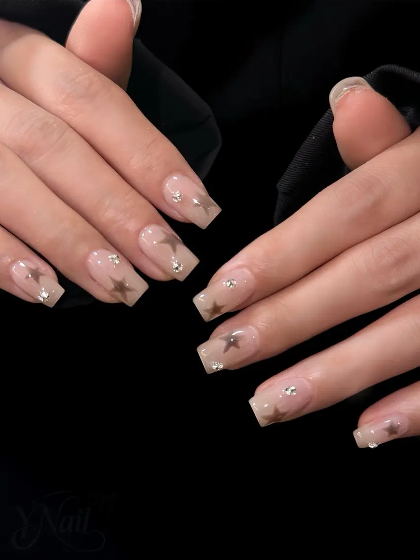ネイル ハンドネイル Y. Nailのネイルデザイン