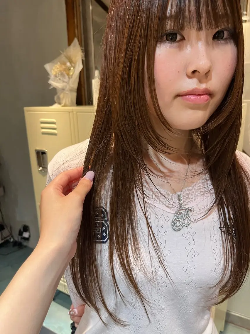 ロング レイヤーカット ロング 三浦 ふたばのヘアスタイル