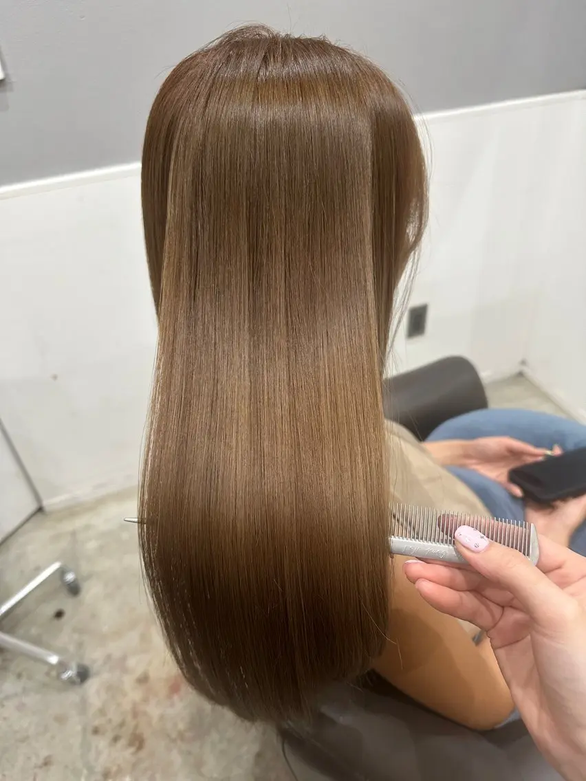 ミディアム ヘアカラー トリートメント miloc MOMOKAのヘアスタイル