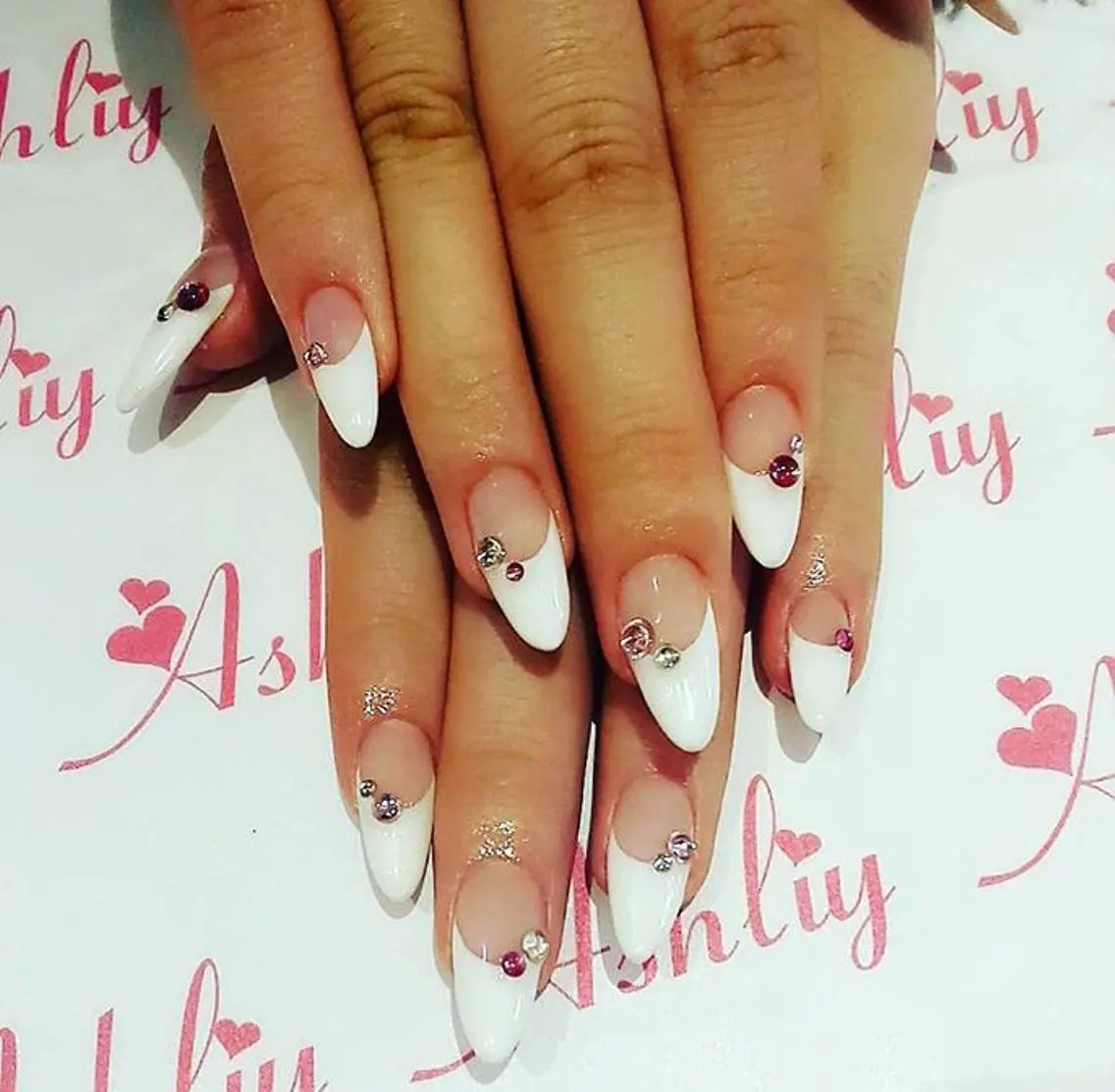 ネイル フレンチネイル Ashliy大宮♡ アシュリーのネイルデザイン