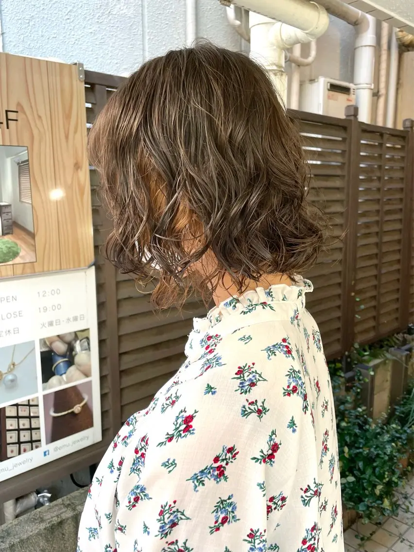 ミディアム パーマ 髪質改善 縮毛矯正/ レイヤー/銀座/本木のヘアスタイル