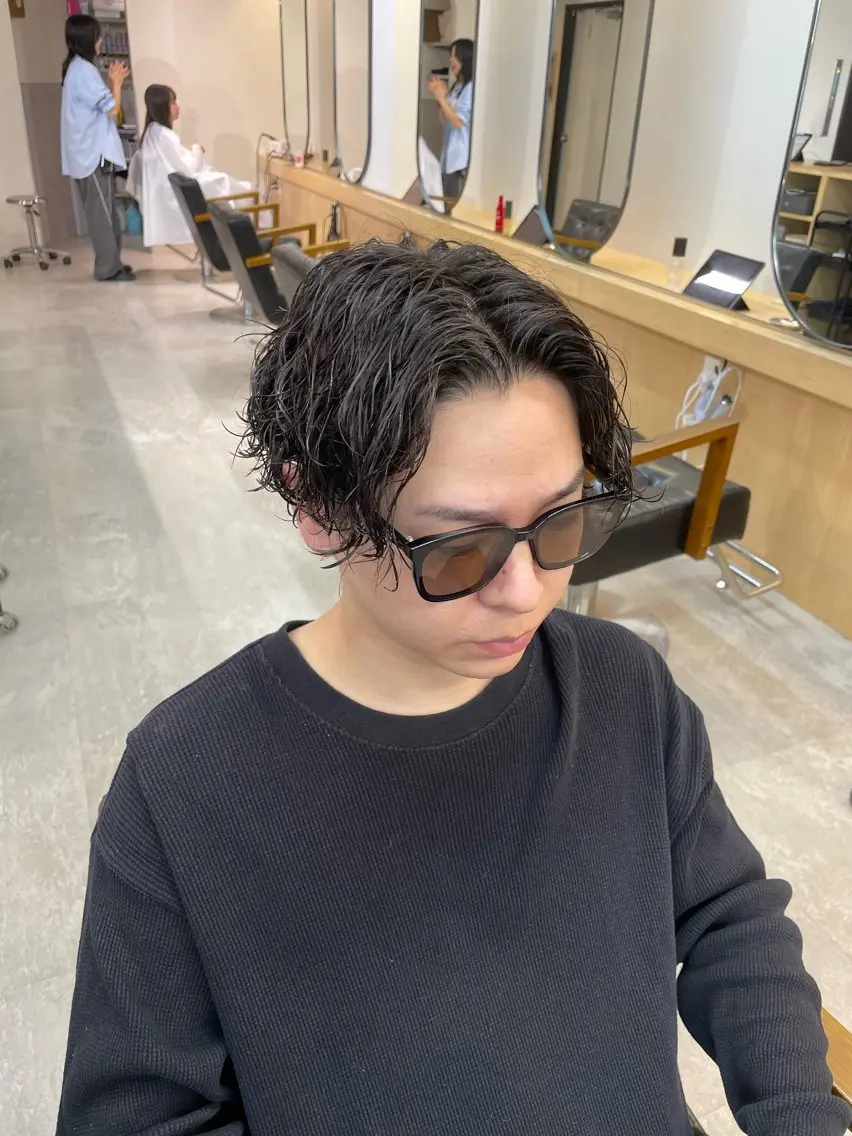 ミディアム パーマ メンズ カット パーマ マエダ リョウのヘアスタイル