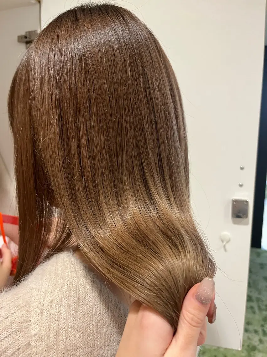 ミディアム カラー ベージュカラー 透明感カラー 髪質改善 似合わせカット ヘアカラー トリートメント なんば/個室サロン タナカヒナ🌼のヘアスタイル
