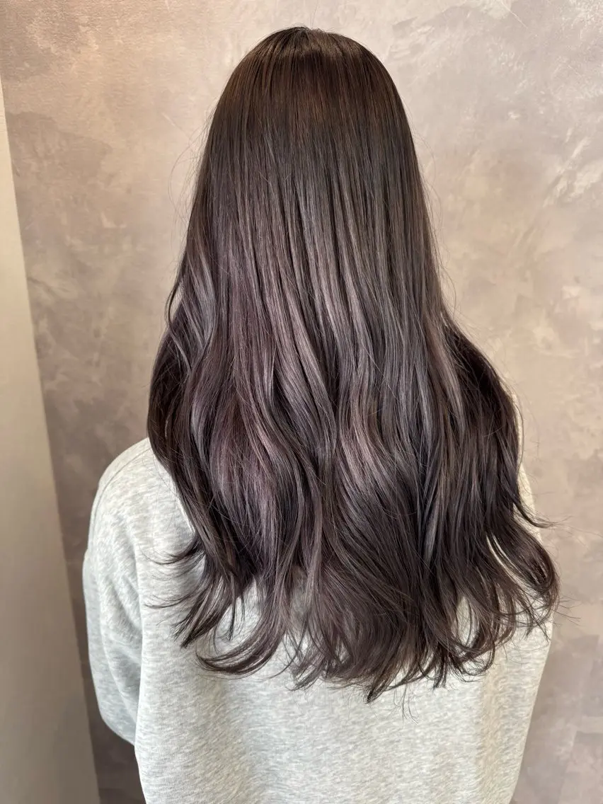 ロング カラー カット ヘアカラー トリートメント ヒヨシ ルナのヘアスタイル