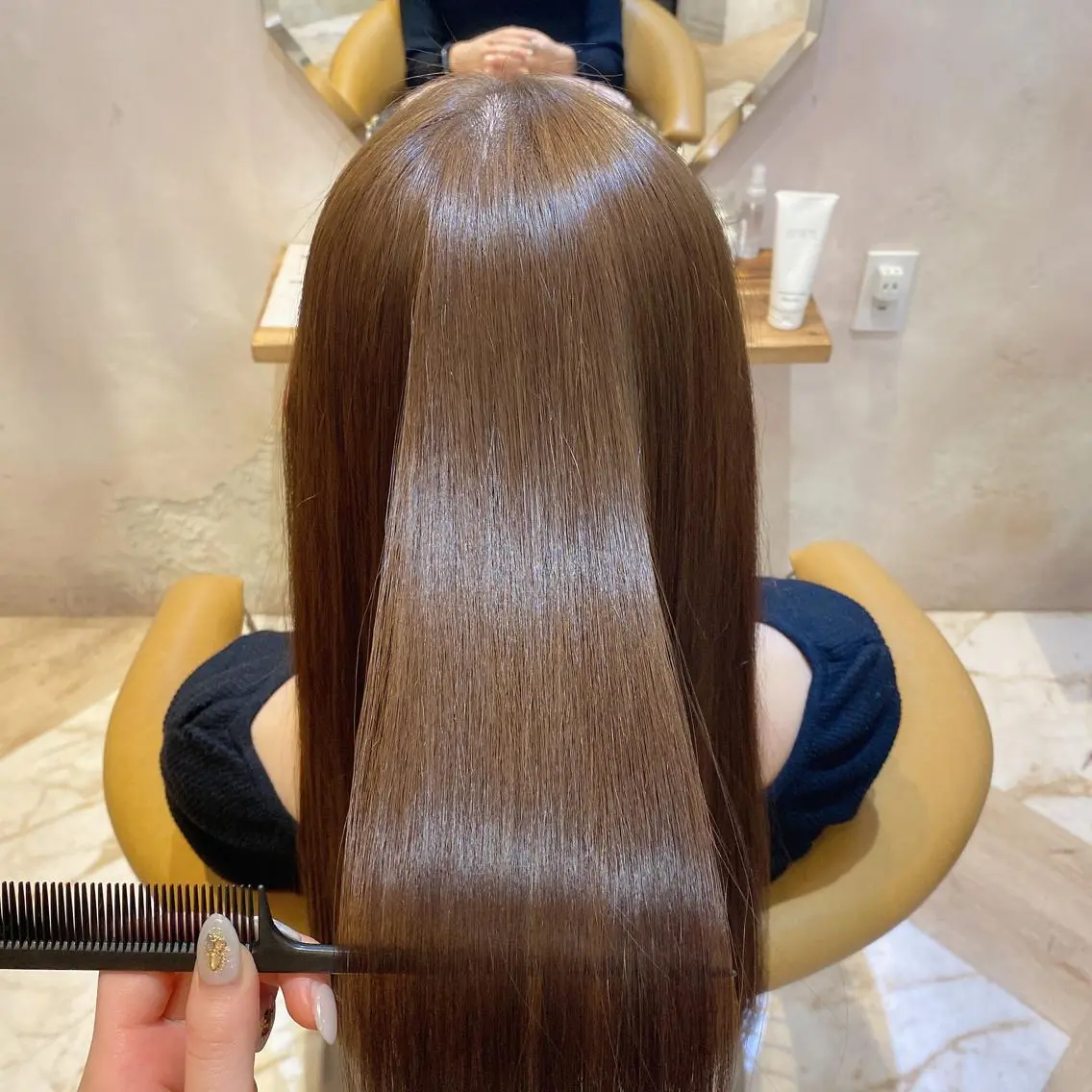 セミロング カット 代表山口ひな 髪質改善のプロのヘアスタイル