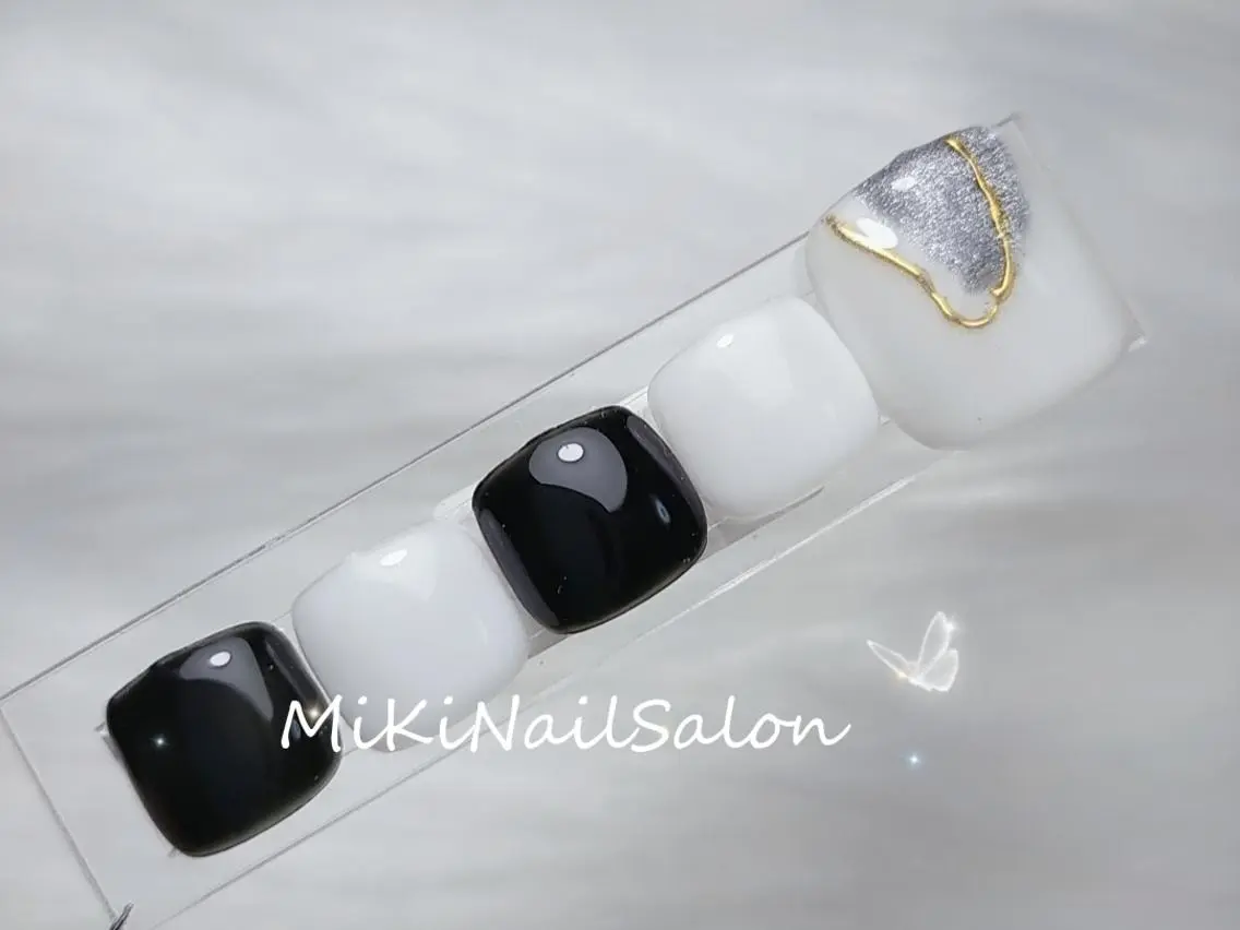 ネイル フットネイル 🎀Yumi✨ ミキネイルサロン池袋のネイルデザイン