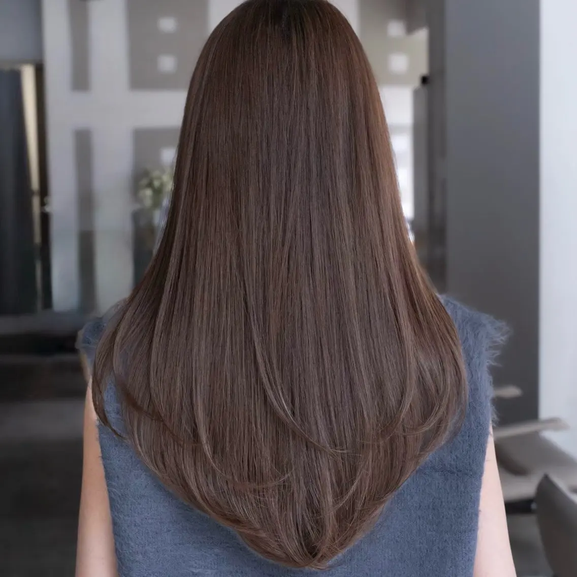 セミロング カラー 透明感カラー オレンジ ヘアカラー トリートメント ムツキ/品のある 艶カラー/縮毛矯正のヘアスタイル
