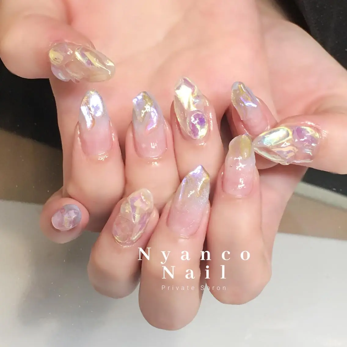 ネイル オーロラネイル ジェルネイル 氷ネイル・うるうるネイル おそろいネイル ワンホンネイル Nyanco Nailのネイルデザイン