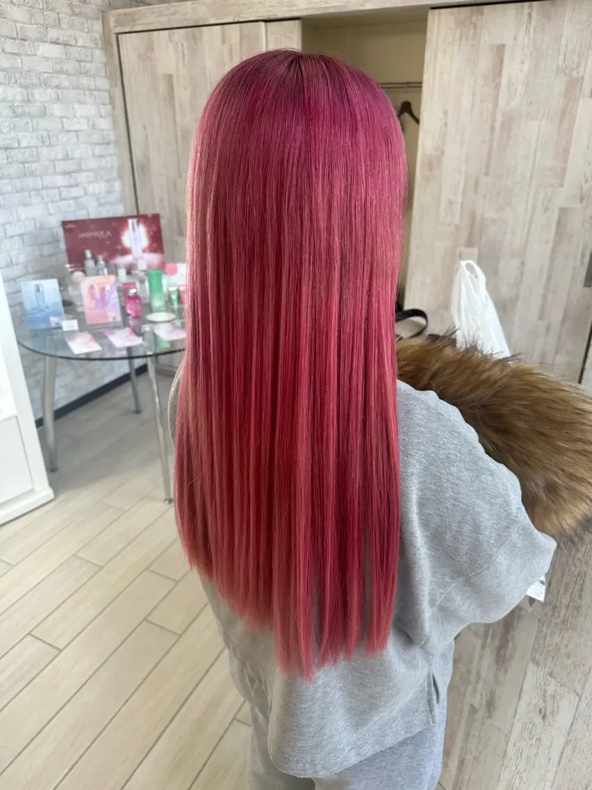 ロング カラー ブリーチ ピンクカラー 韓国風ヘア カット ヘアカラー Oopsレイヤー 加藤澄都のヘアスタイル