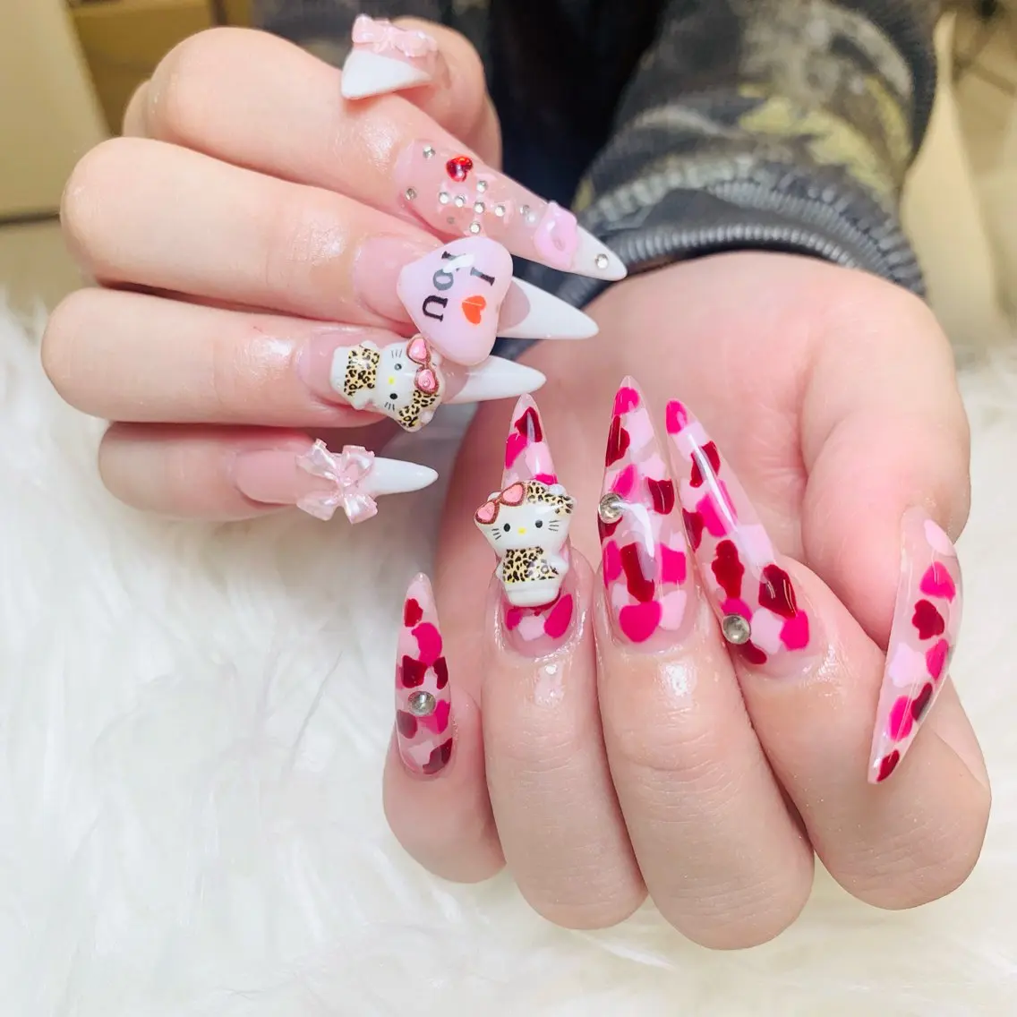 ネイル チークネイル 長さ出し フットネイル マグネットネイル 持ち込み ハンドネイル ANH NAIL ゴテゴテ専門店💎のネイルデザイン