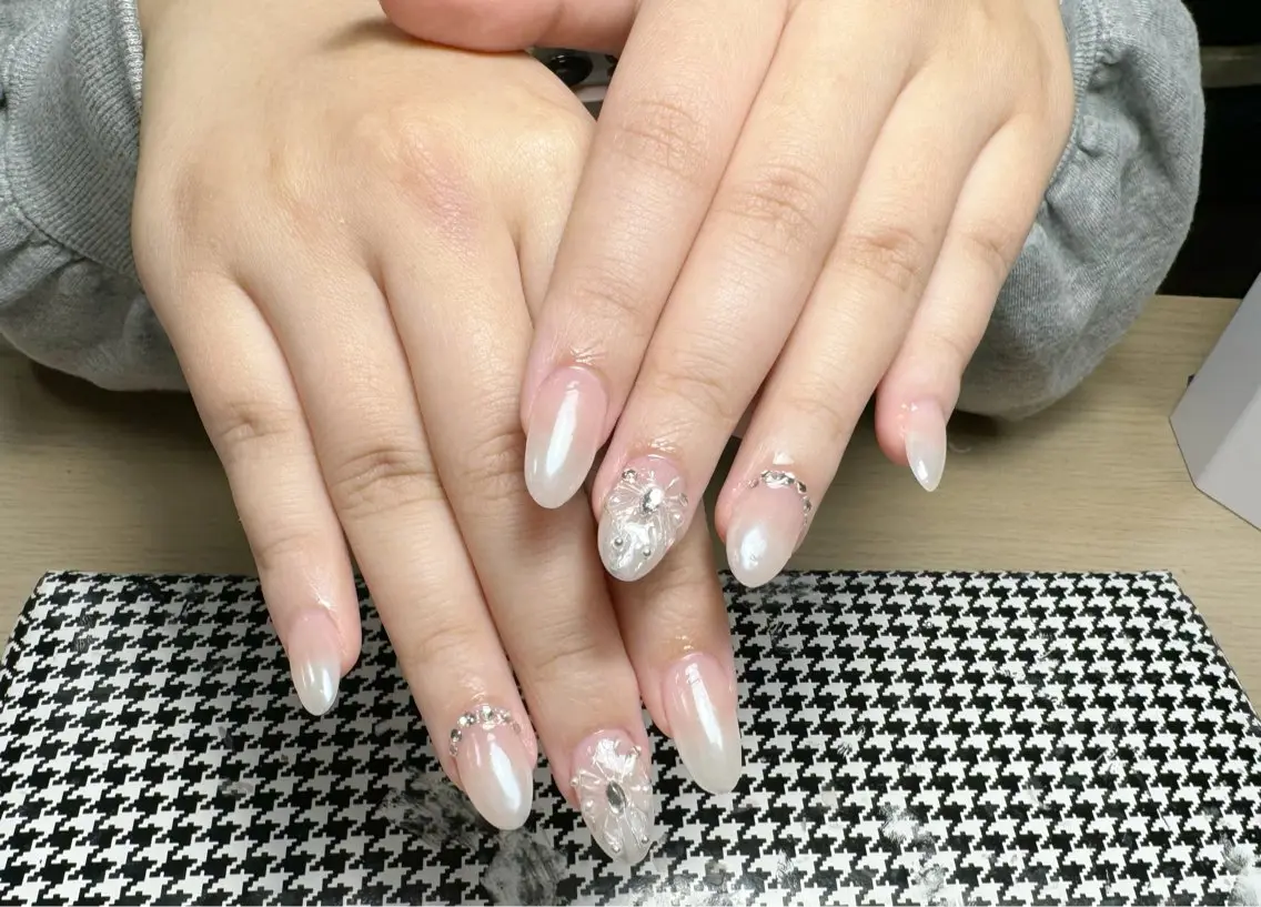🉑オフのみ⭕️💗(ソフトネイル)の写真