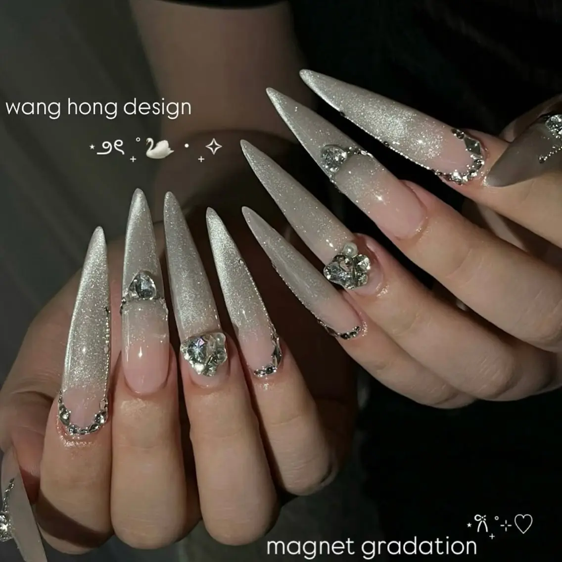 ネイル チークネイル ドット フットネイル フレンチネイル グラデーション ハンドネイル ハンドケア Nihonthy Nail 新宿のネイルデザイン
