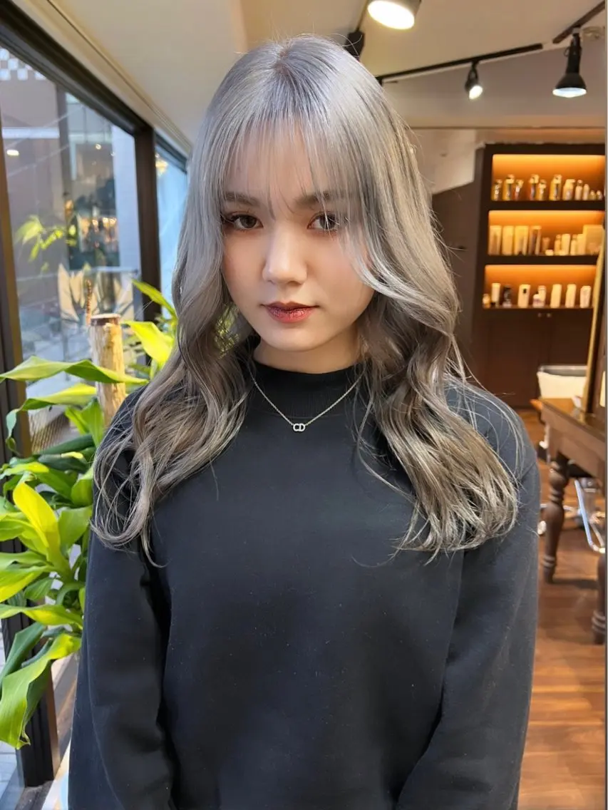 ロング カラー ブリーチ ケアブリーチ 透明感カラー デザインカラー ダブルカラー ハイトーン/ボブ 🎀sonokaのヘアスタイル