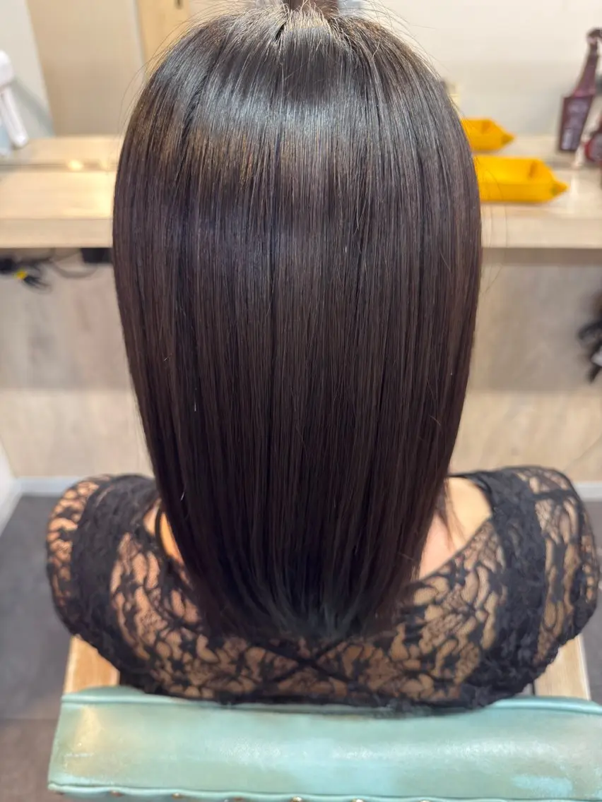 ミディアム 縮毛矯正 吉野 可林のヘアスタイル