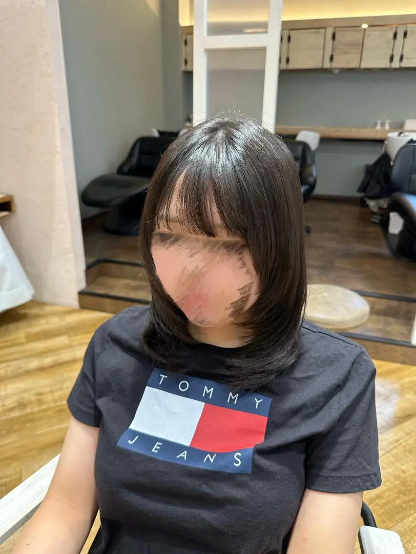 ミディアム ミディアムレイヤー レイヤーカット カット ✨東浦　透明感カラー デザインカラーのヘアスタイル