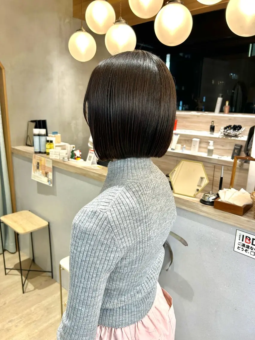 ミディアム カット トリートメント 🩵縮毛矯正/ブリー チ/髪質改善/いつかのヘアスタイル