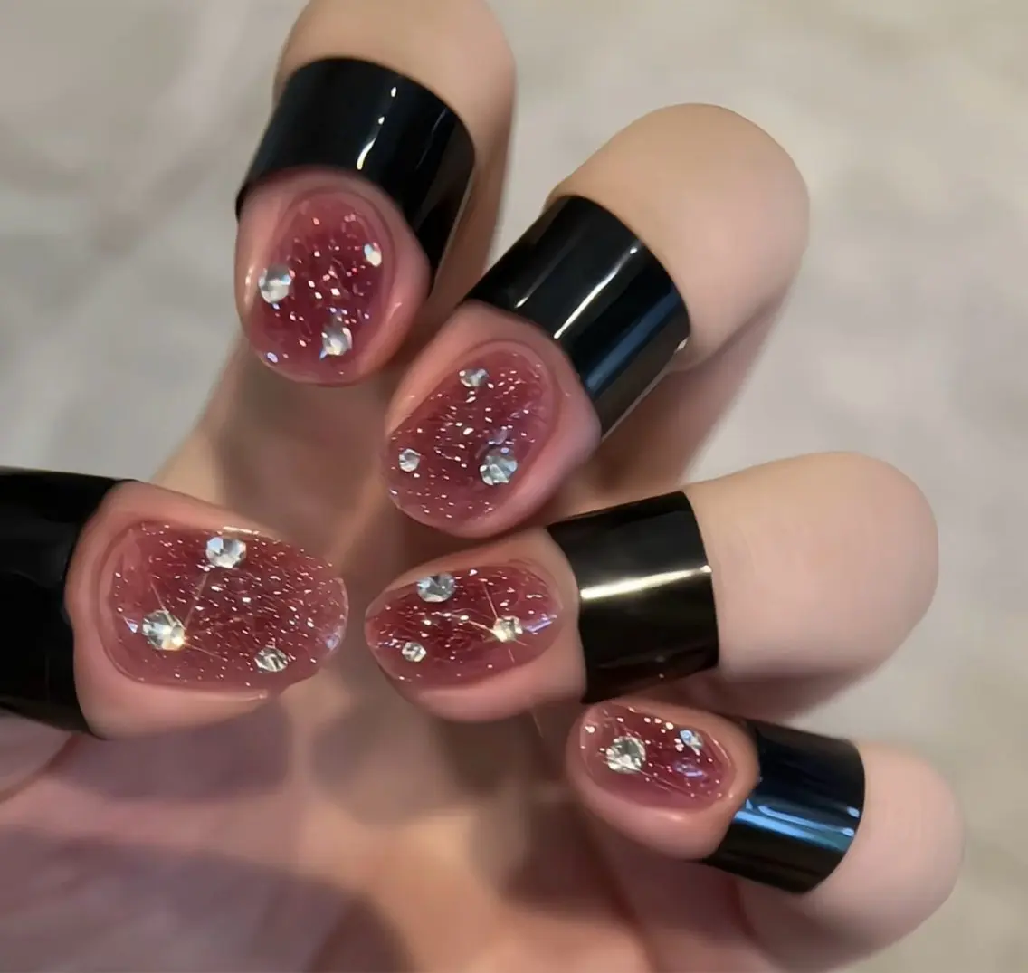 ネイル more glamのネイルデザイン
