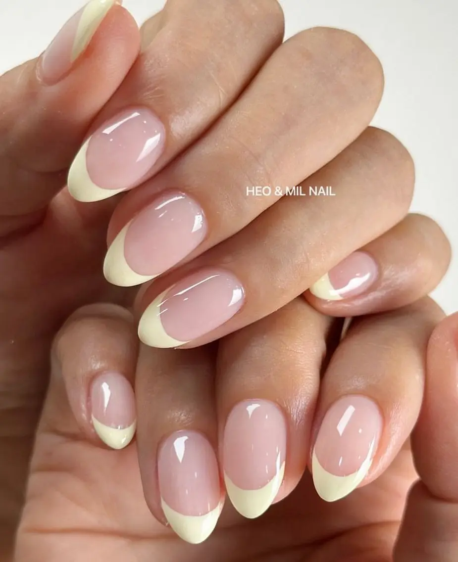 ネイル フレンチネイル ジェルネイル 韓国ネイル マグネットネイル マグネットフレンチ akina nailsのネイルデザイン