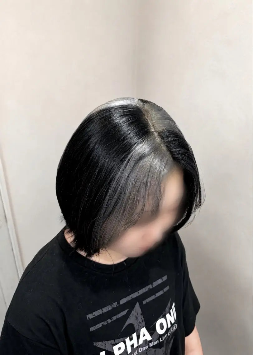 ミディアム カラー ヘアカラー ハイトーン/レイヤー MERI🫧🌙のヘアスタイル