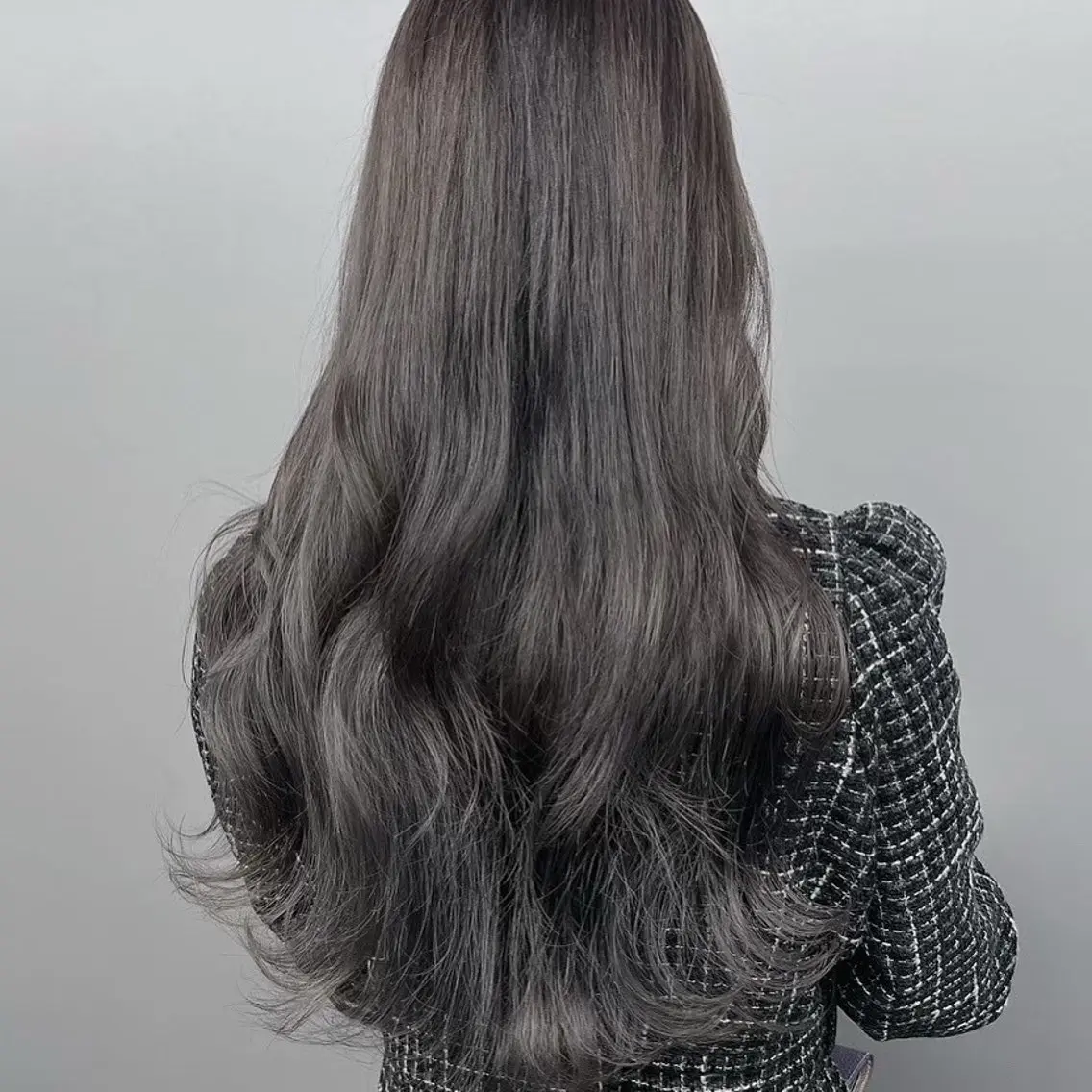 ロング カラー 透明感カラー グレージュ/あいのヘアスタイル