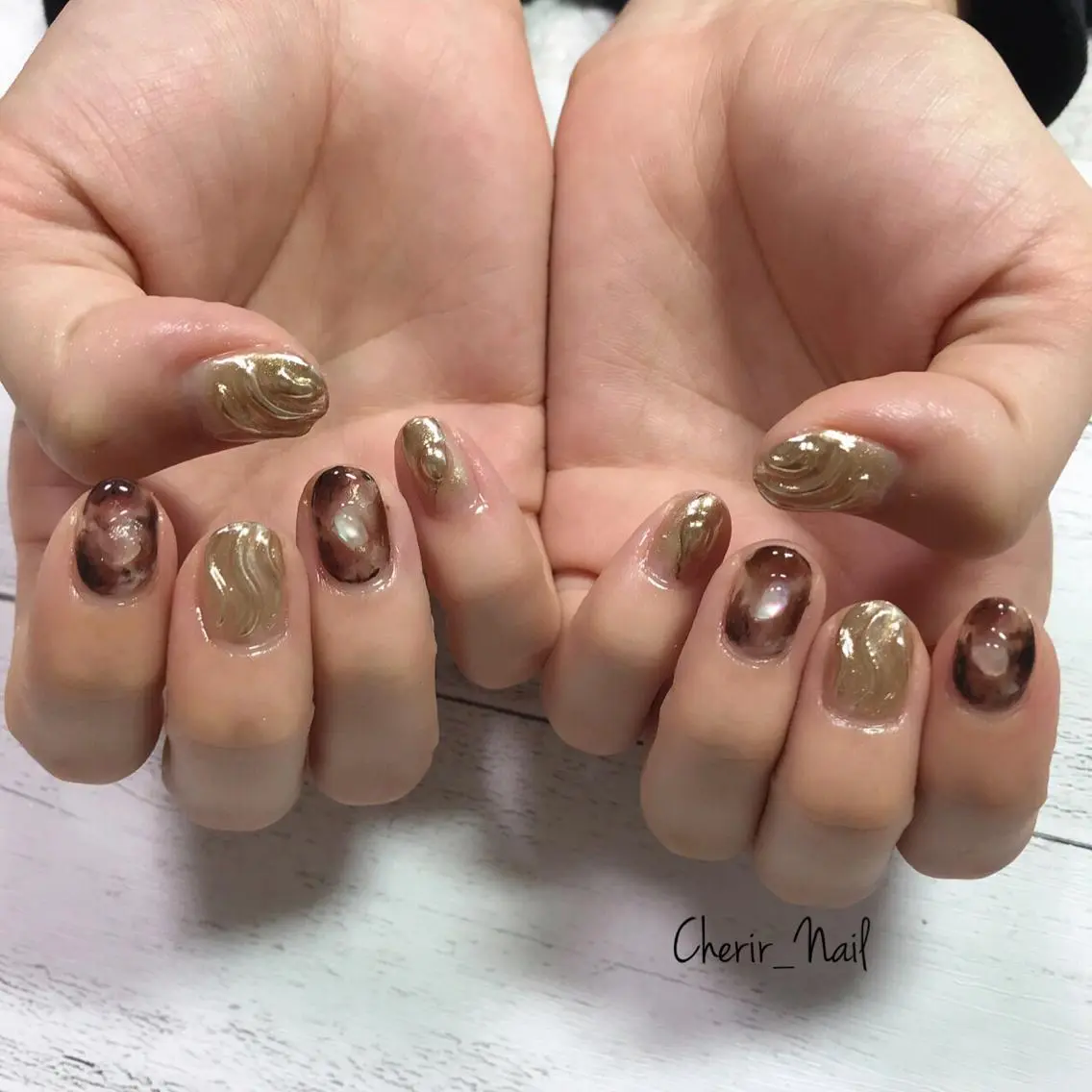 ネイル アートネイル ブラウン クリアネイル ゴールド 大理石ネイル(マーブル) Cherirnail kaoriのネイルデザイン
