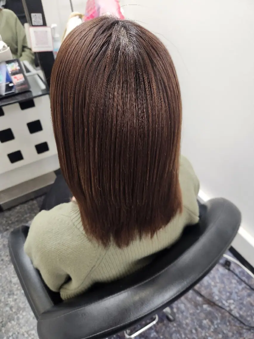 ミディアム 縮毛矯正 トリートメント 岩瀬 未来のヘアスタイル