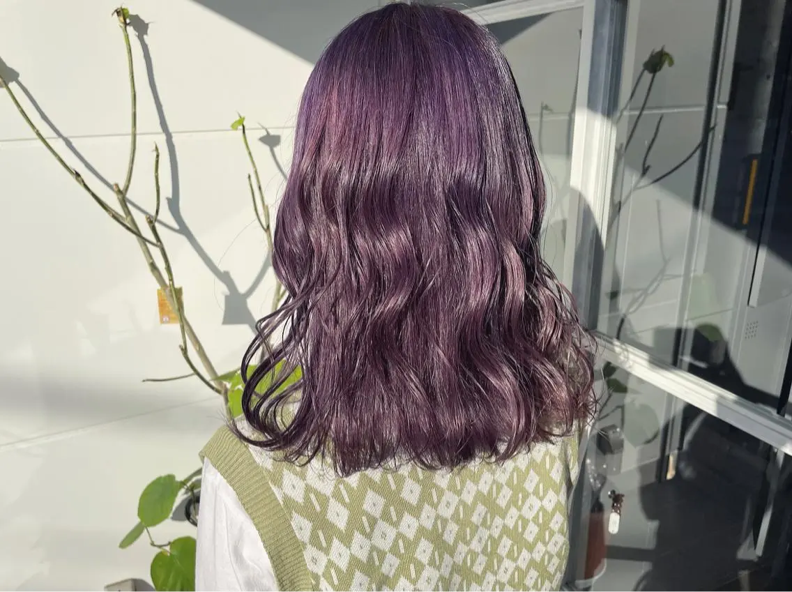 セミロング カラー ヘアアレンジ ブリーチ ブルーカラー ブルーバイオレット バイオレットカラー ヘアカラー トリートメント たかいわ みきのヘアスタイル
