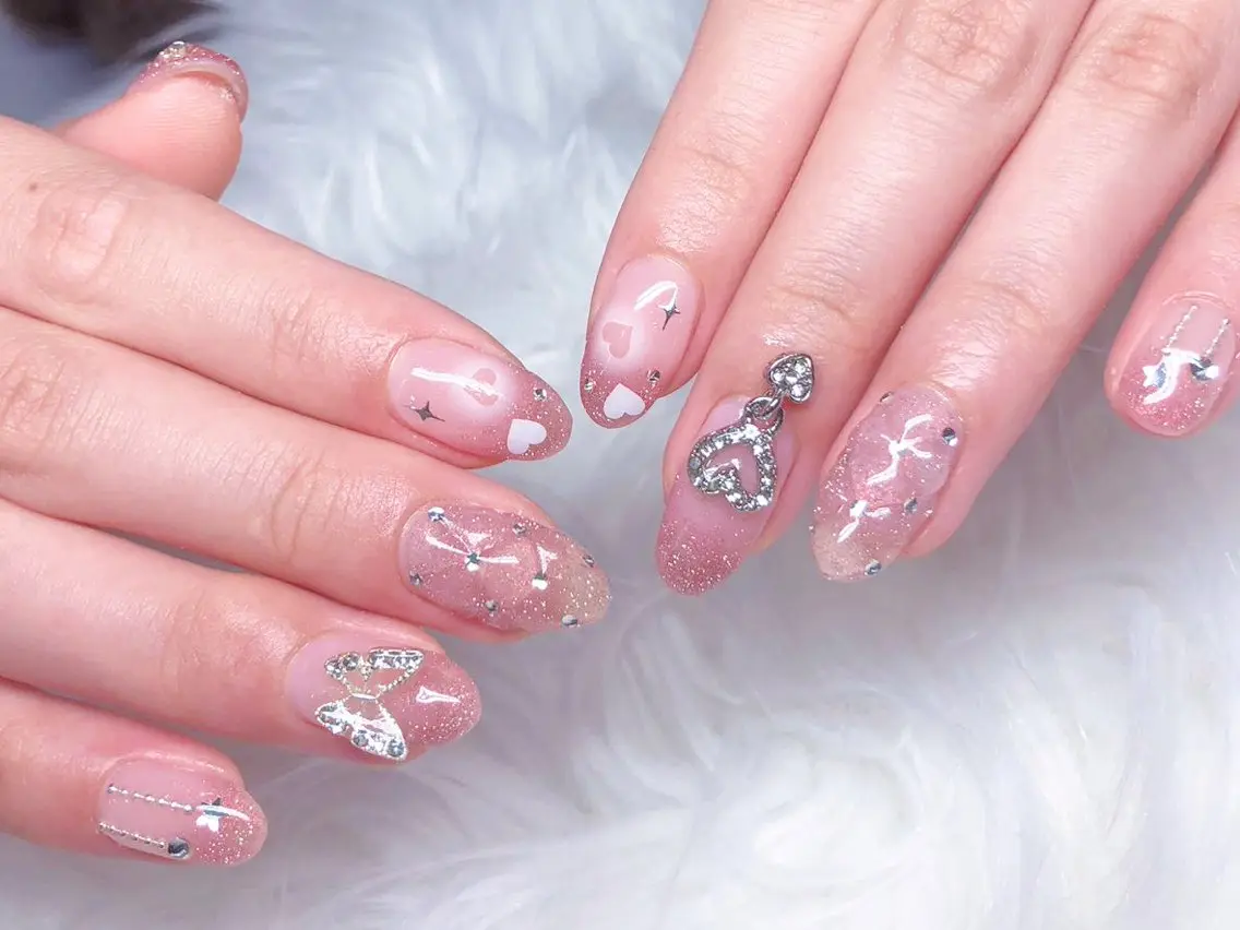 ネイル フレンチネイル ガラスフレンチ 韓国ネイル マグネットネイル 持ち込み hami nailのネイルデザイン