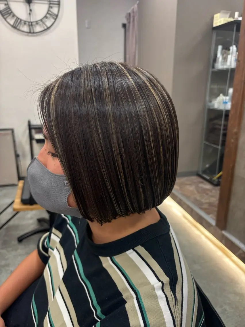ショート ショートボブ ボブ 髪質改善 レイヤーカット ショートヘア 市毛 結菜のヘアスタイル
