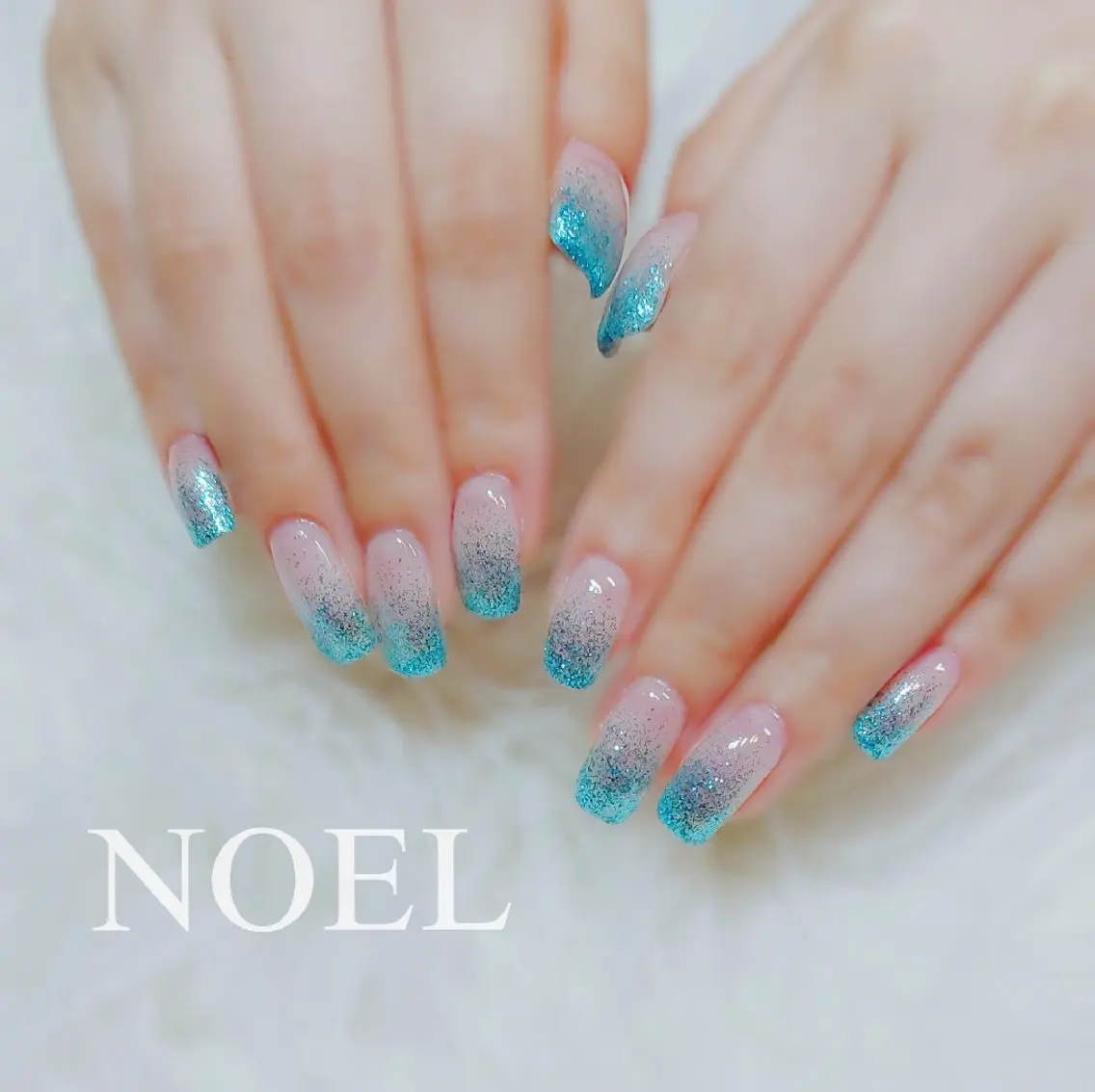 ネイル ラメ(グリッター) 水色 ハンドネイル misaki_ Noelのネイルデザイン