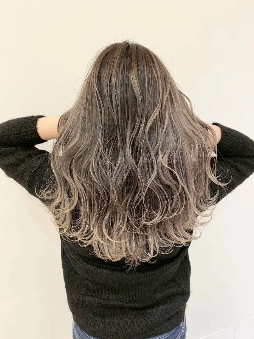 セミロング ヘアカラー ブリーチ無しカラー/ 美髪改善💠てんゆうのヘアスタイル