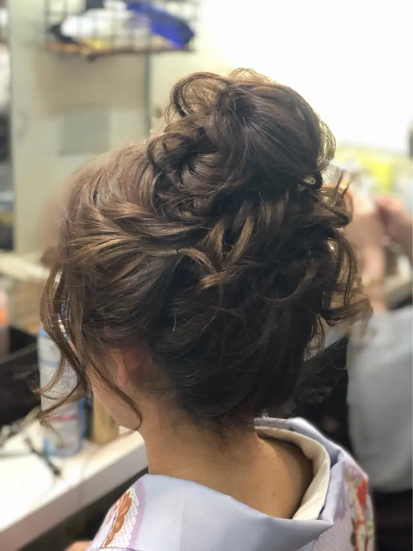 セミロング ヘアアレンジ ヘアセット 🌈髪質改善🌈 過去の1艶サラ体験✨のヘアスタイル