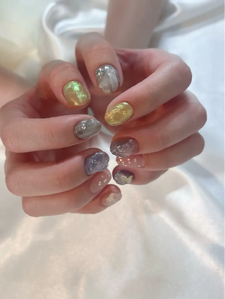 ネイル アートネイル クリアネイル キラキラネイル マグネットネイル ニュアンスネイル ハンドネイル 石橋 菫のネイルデザイン