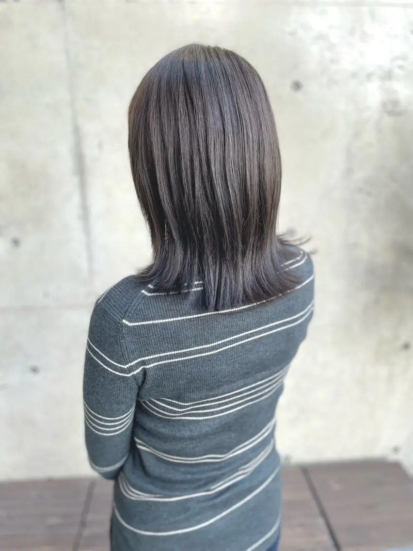 ミディアム カラー 日高 香織のヘアスタイル