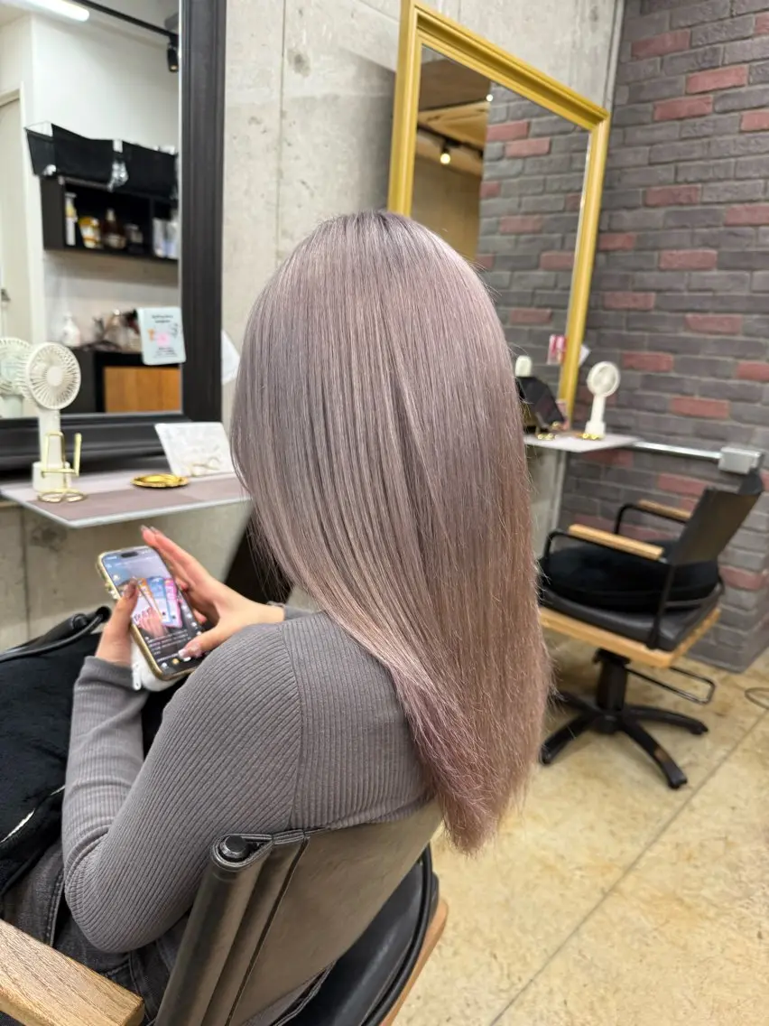 カラー ブリーチ 透明感カラー ハイトーンカラー ラベンダーカラー カット ヘアカラー ミルクティー/艶ハイ トーン/RIKUのヘアスタイル