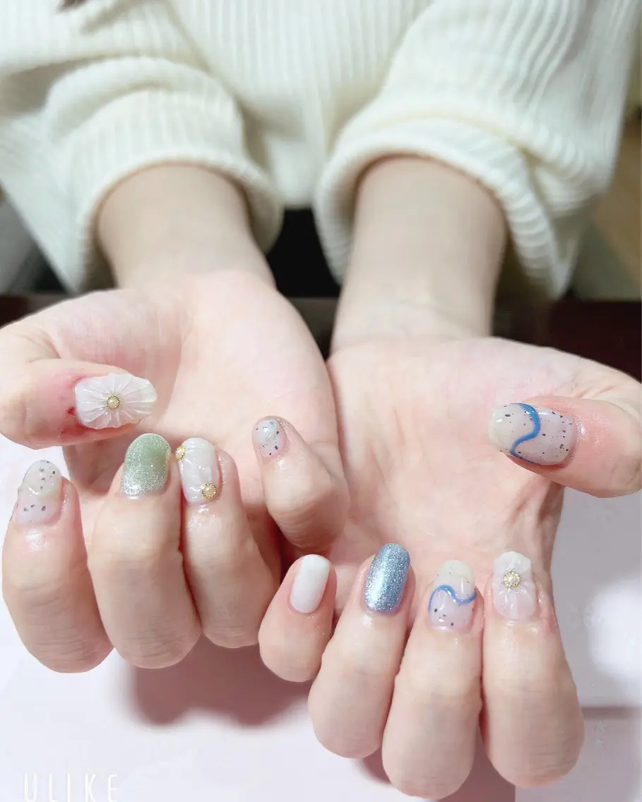 ネイル ニュアンスネイル ハンドネイル 吉野✨ ネイルデザイナー✨のネイルデザイン