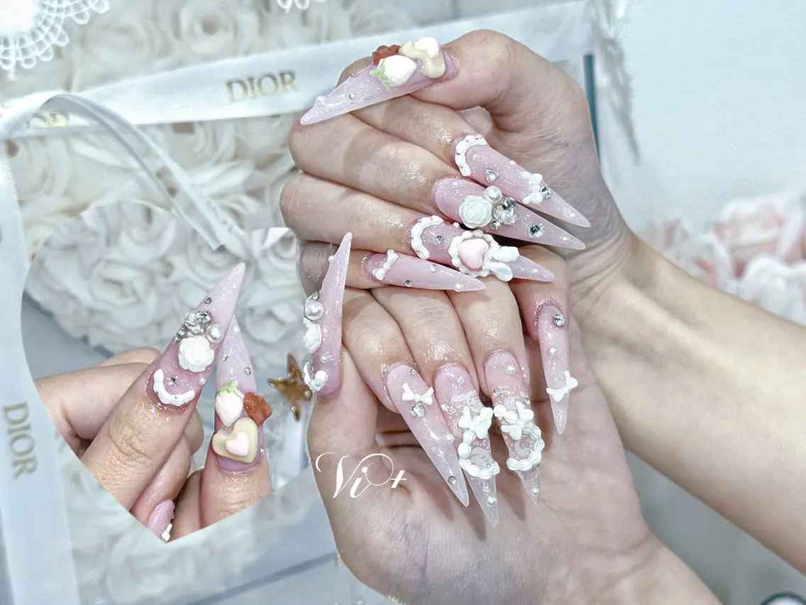 ネイル ハンドネイル ✨Nailsalon Vi+✨のネイルデザイン