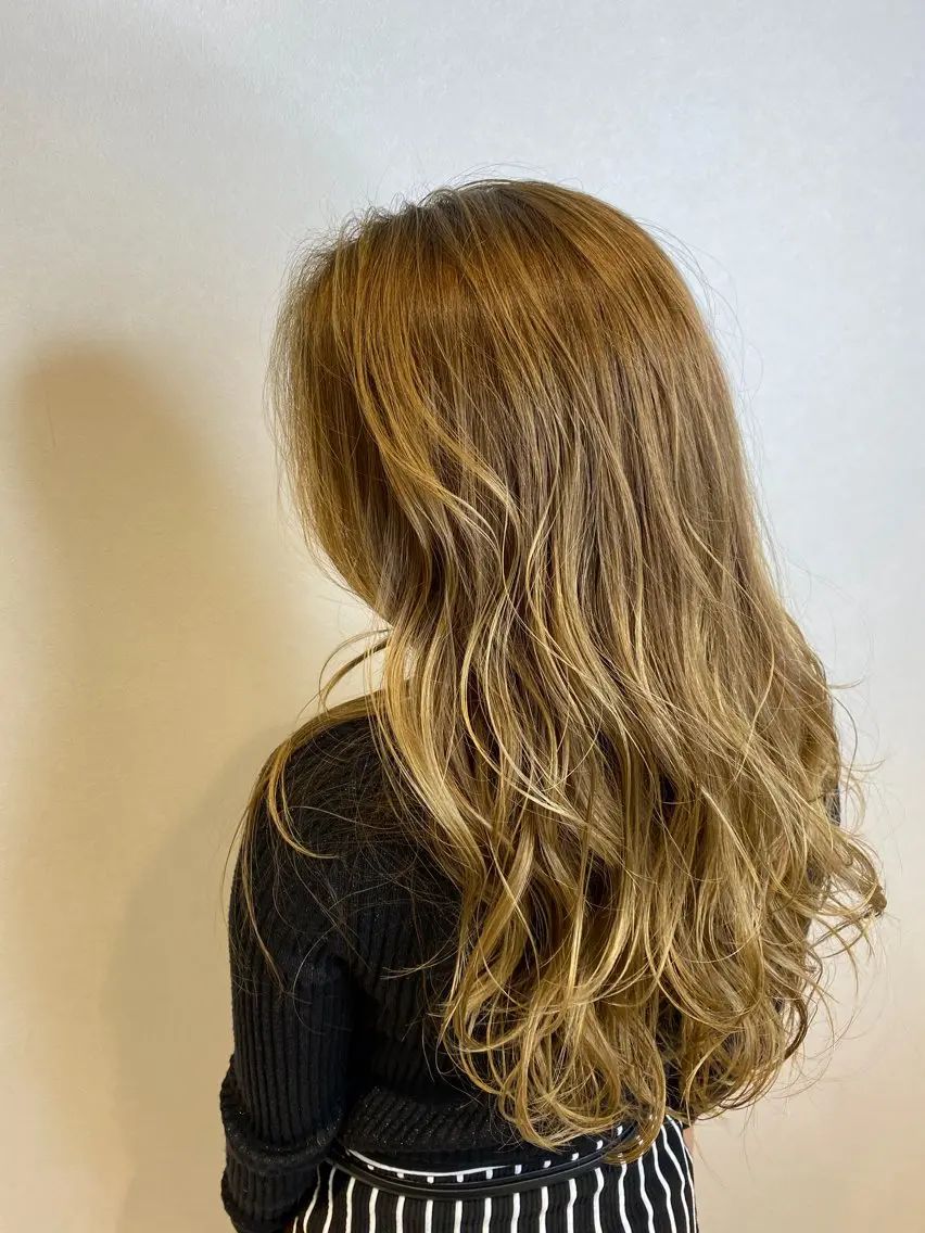 ロング カラー ヘアアレンジ ブリーチ ハイトーンカラー カット ヘアカラー トリートメント 飯田 祥哉のヘアスタイル