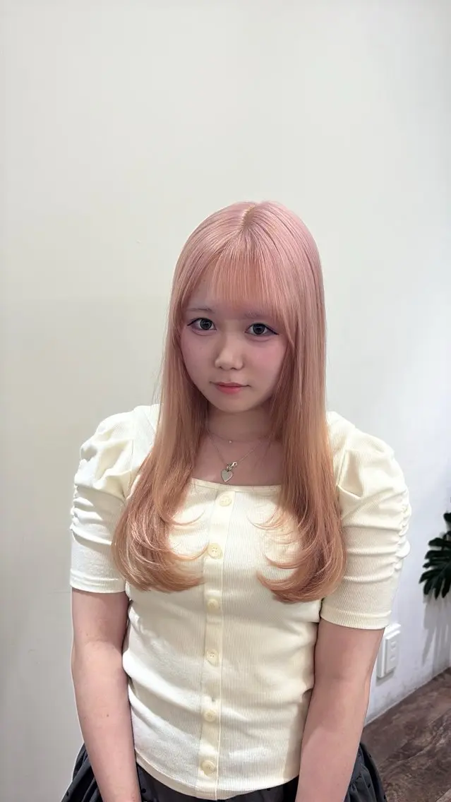 ロング レイヤーカット sona/ カラーリスト🪽🤍のヘアスタイル