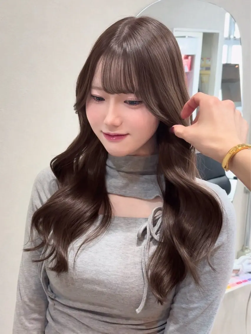 ロング カラー ブリーチ ブラウンカラー 透明感カラー マロンブラウン ブリーチなしカラー カット ヘアカラー 艶感カラー 🩵レイヤー/紫音のヘアスタイル
