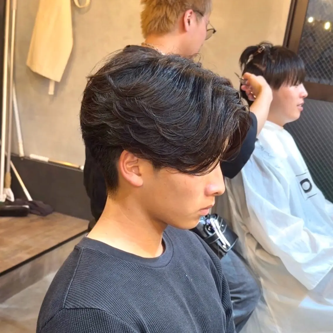 パーマ メンズ センターパート フェザーパーマ メンズ韓国風 メンズパーマ メンズウルフカット カット トリートメント Men‘ssalon NEO町田店のヘアスタイル