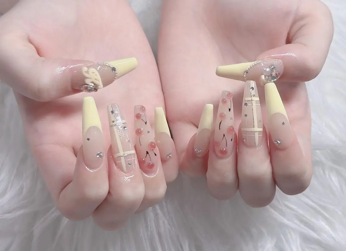 ネイル フレンチネイル ジェルネイル ハロウィン 韓国ネイル マグネットネイル ハンドネイル H.baby Nail Salonのネイルデザイン