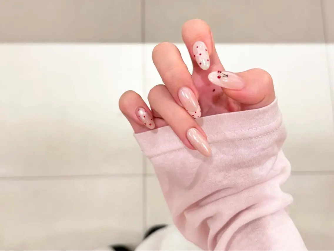 ネイル アートネイル オーロラネイル チークネイル フレンチネイル ガラスフレンチ ハンドネイル 🎀🎀YooLi Nail Salonのネイルデザイン