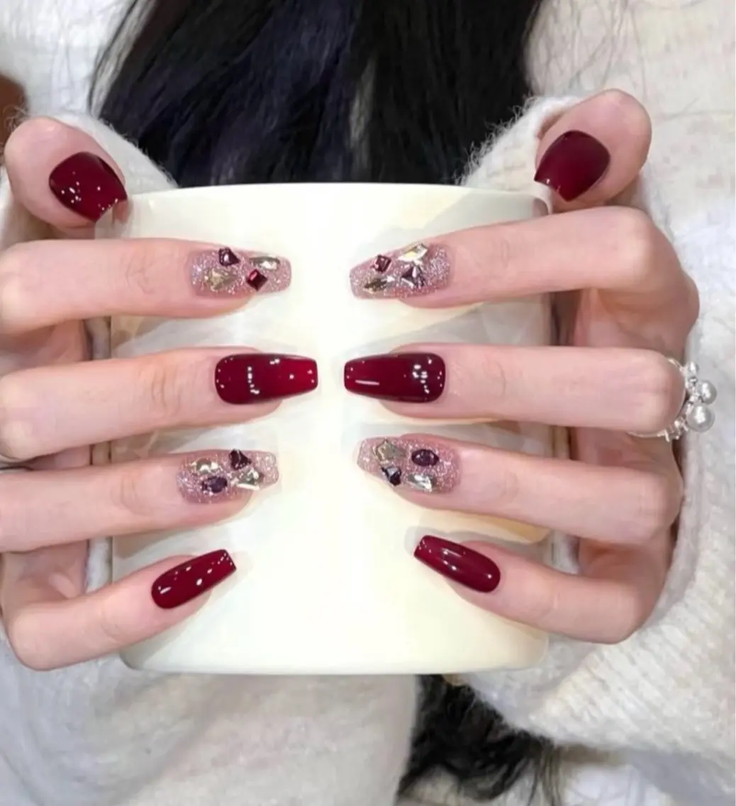 ネイル ハンドネイル ハンドケア queen nailのネイルデザイン