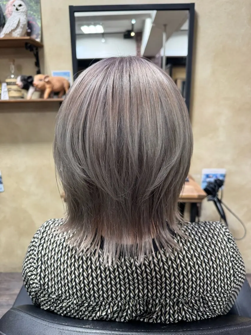 ミディアム 艶カラー🎀 YUUKAのヘアスタイル