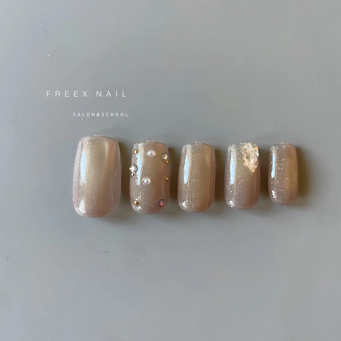 ネイル マグネットネイル ハンドネイル ハンドケア freex nail /ニュアンス/個性派のネイルデザイン